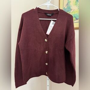 Members Mark Button Down V Neck Cardigan. NWT. Size Small.